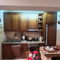 Cucina completa in castagno massello con elettrod.