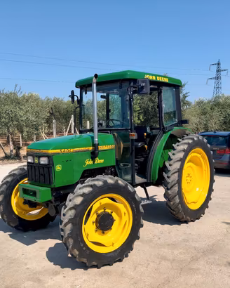 Trattore John Deere 5400 DT 40 kmh