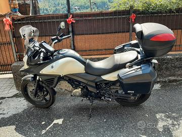 moto suzuki V Strom 650