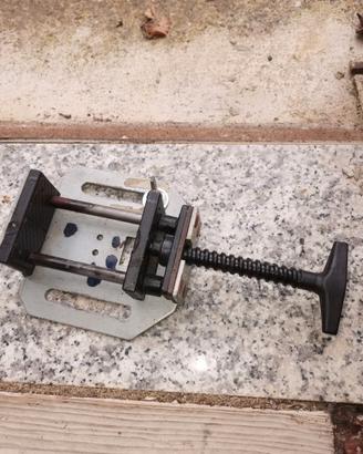 morsa per supporto trapano a colonna, marca bosch