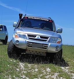 Mitsubishi Pajero V60 DID 3p manuale 4x4 e ridotte
