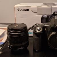 Canon EOS 70D con obiettivo EFS 18-55