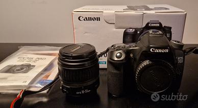 Canon EOS 70D con obiettivo EFS 18-55