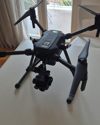 drone Dji Matrice 200