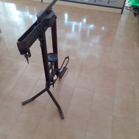 Tappatrice vintage in ferro