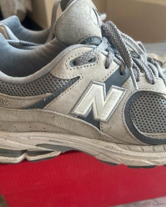 Scarpa new Balance 2002 r grigia