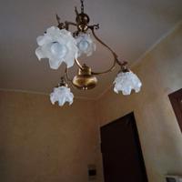 LAMPADARIO CON 4 LUCI