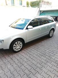 AUDI A4 2ª serie - 2003