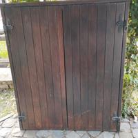 finestra e persiana il legno