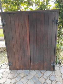 finestra e persiana il legno