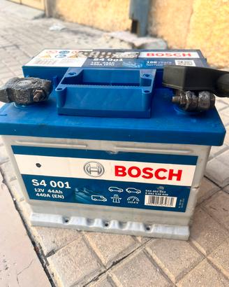 Batteria Bosch 12V 44AH 