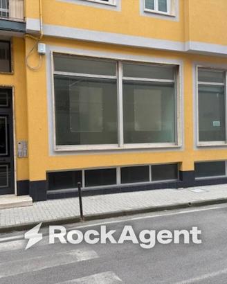 Immobile di 286 m² con 4 locali a Deiva Marina