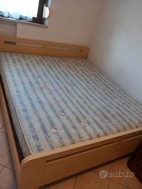 Letto matrimoniale