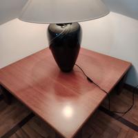 tavolo da salotto, con lampada 