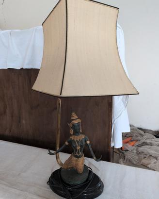 lampada con danzatrice thai ottone 