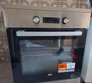Cucina a induzione Beko FSE69300X – come nuova