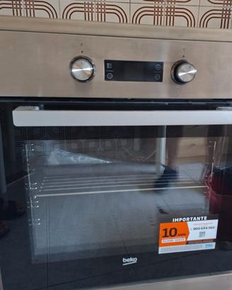 Cucina a induzione Beko FSE69300X – come nuova