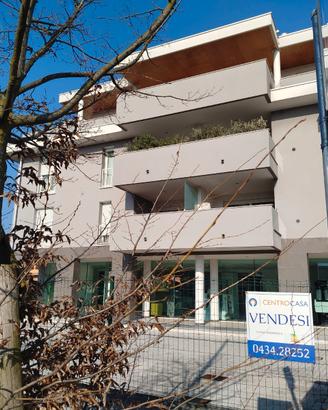 Mini nuovo con cantina e garage