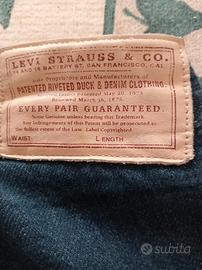 Jeans Levi's vintage clothing 1875 Made in USA 