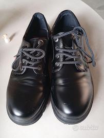Scarpe sportive donna Levi's pari al NUOVO