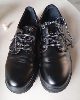 Scarpe sportive donna Levi's pari al NUOVO