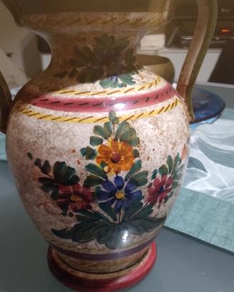 vaso Deruda.