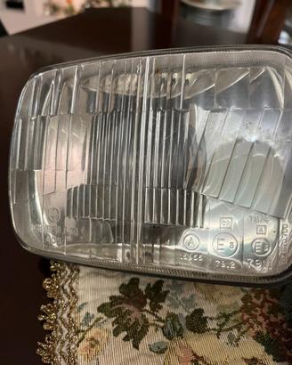 Fari per ricambio d’auto d'epoca