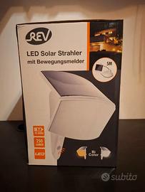 Faretto solare led dev con sensore movimento