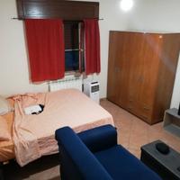 Ampia stanza singola e bagno uso esclusivo