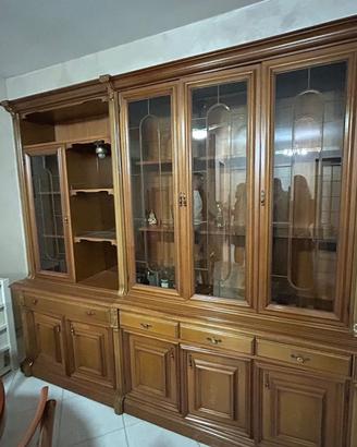 Mobile in legno già smontato