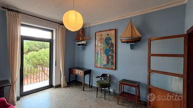 Quadrilocale con due balconi, condominio incluso