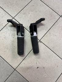 Poggiapiedi x max 250 Yamaha