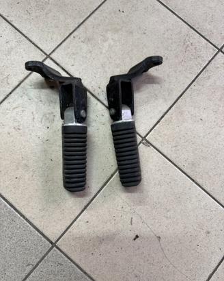 Poggiapiedi x max 250 Yamaha