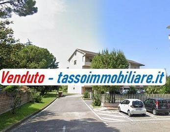 Appartamento di 152 m² con 4 locali e box auto a O
