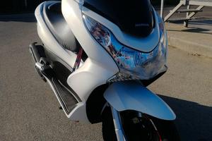 Honda pcx 125 cc  