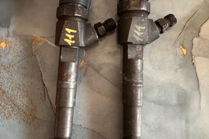 2 iniettori originali alfa romeo GT 1.9 JTD 937