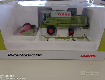 Modellino Mietitrebbia Claas
