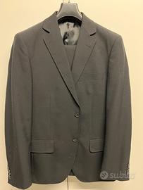 Completo abito uomo classico