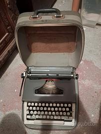 MACCHINA DA SCRIVERE REMINGTON  