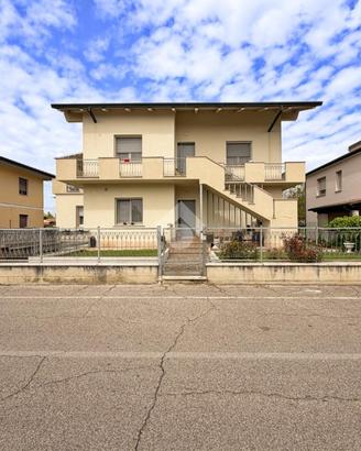 PORZIONE DI BIFAMILIARE A ALBAREDO D'ADIGE