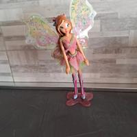 bambola winx club flora believix 22 cm