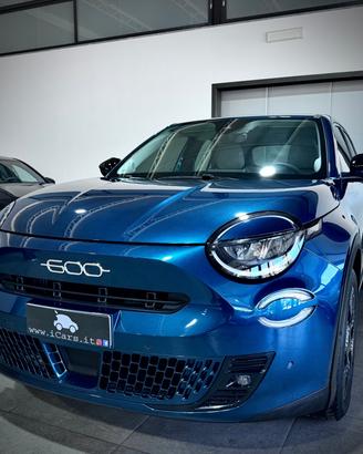 Fiat 600 1.2 110CV Hybrid La Prima