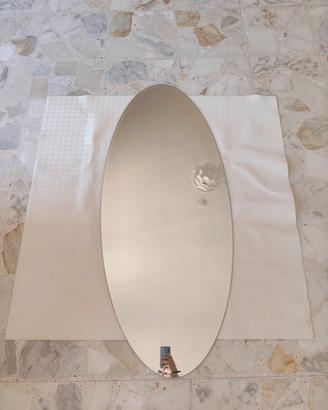 Specchio Moderno a Parete - Design Essenziale