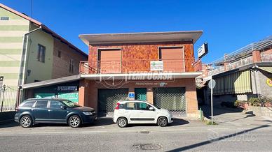 Locale Commerciale a Alpignano 10 locali