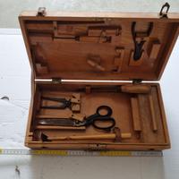 Cassetta degli attrezzi vintage in legno