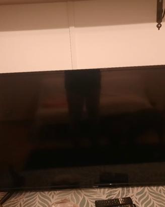 Smart TV Q.bell 50" da riparare
