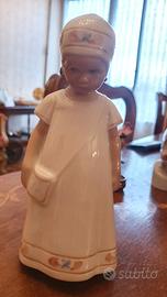 Royal Copenhagen – Bambina con Borsetta