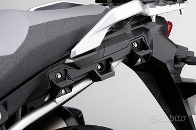 SUPPORTO BORSE VALIGE SUZUKI V-STROM 650