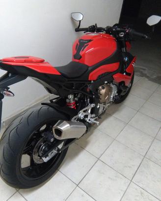 BMW S1000R