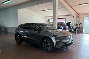 Renault Megane E-Tech electric Techno 220 cv-60kwh